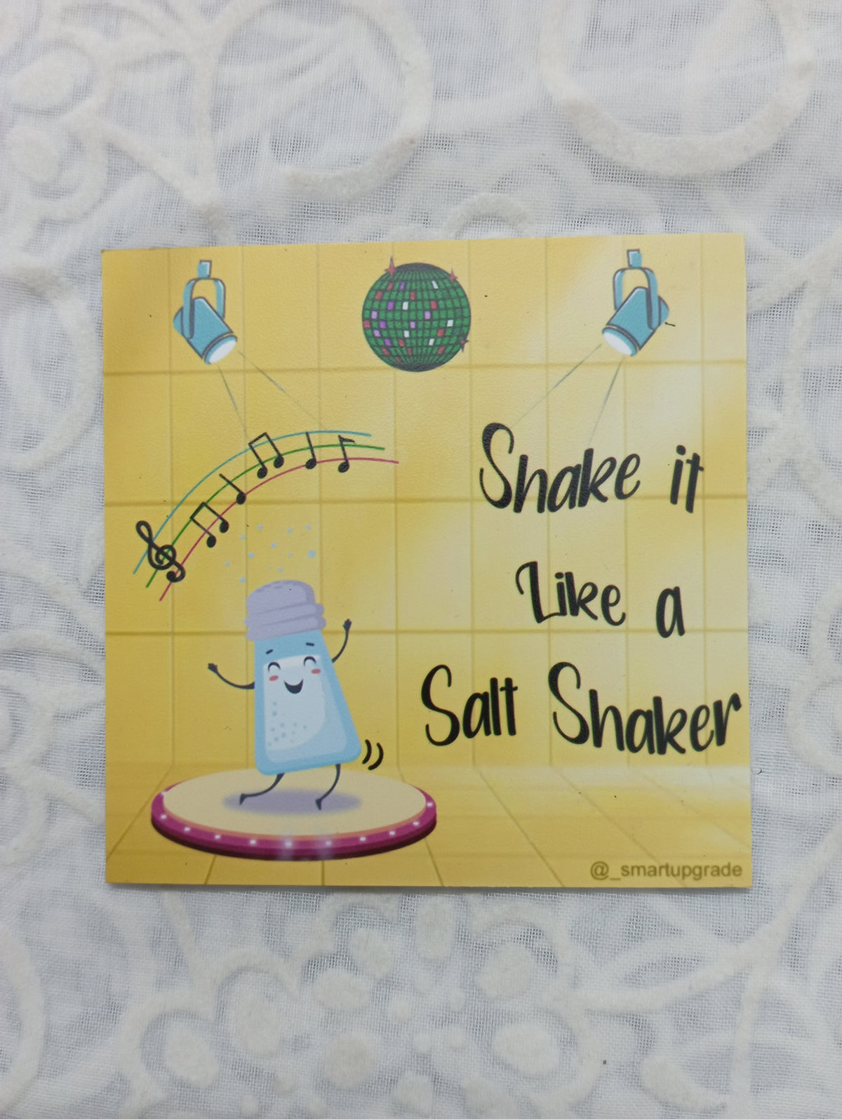 Dancing Salt Shaker Magnet